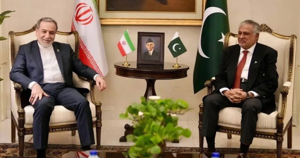 পাকিস্তানের পররাষ্ট্রমন্ত্রীর সঙ্গে আব্বাস আরাগচির বৈঠক