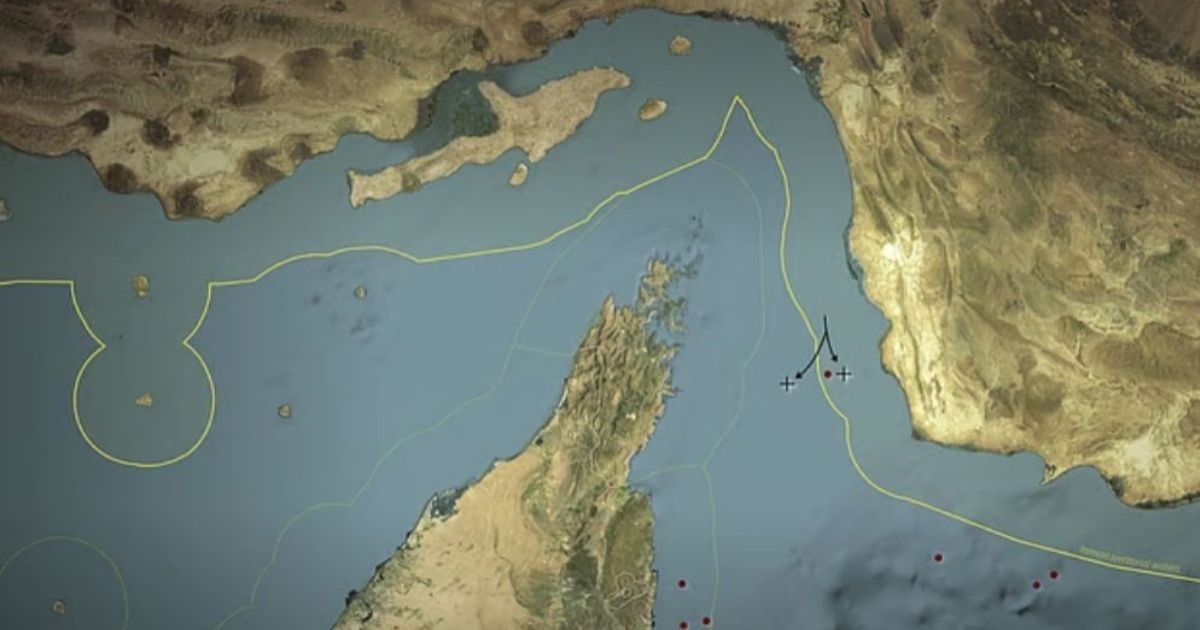 হরমুজ প্রণালি খুলতে যুক্তরাষ্ট্রকে নতুন শর্ত দিল ইরান