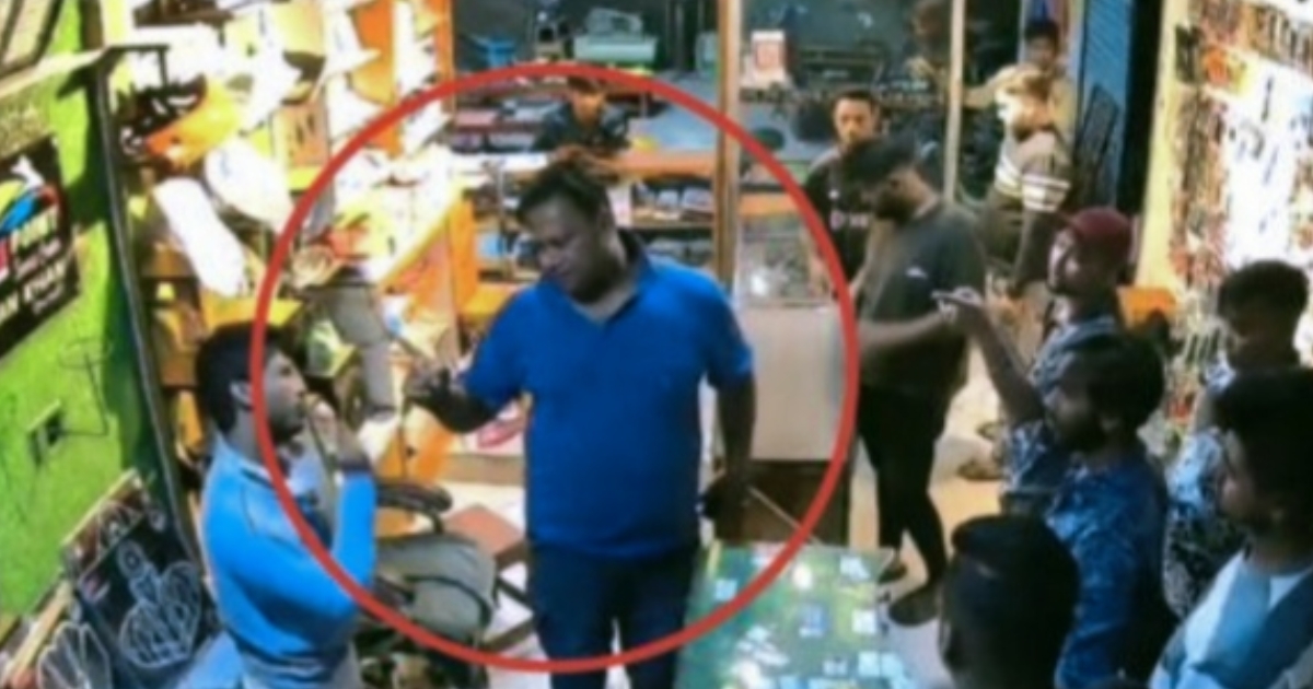 মুন্সিগঞ্জে সার্ভিসিং সেন্টারে হামলা, যুবক কুপিয়ে জখম