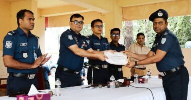 মৌলভীবাজারে শ্রেষ্ঠ ওসি বড়লেখা থানার মনিরুজ্জামান খান