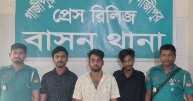 বাসন থানায় বিশেষ অভিযান: দস্যূতা ও অস্ত্র মামলায় ৩ কুখ্যাত ছিনতাইকারী গ্রেফতার